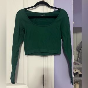 GARAGE💚Green Scoop Cropped Long Sleeve
